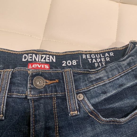 Levi’s Denizen Jeans 208 Regular Taper Fit - Picture 4 of 7